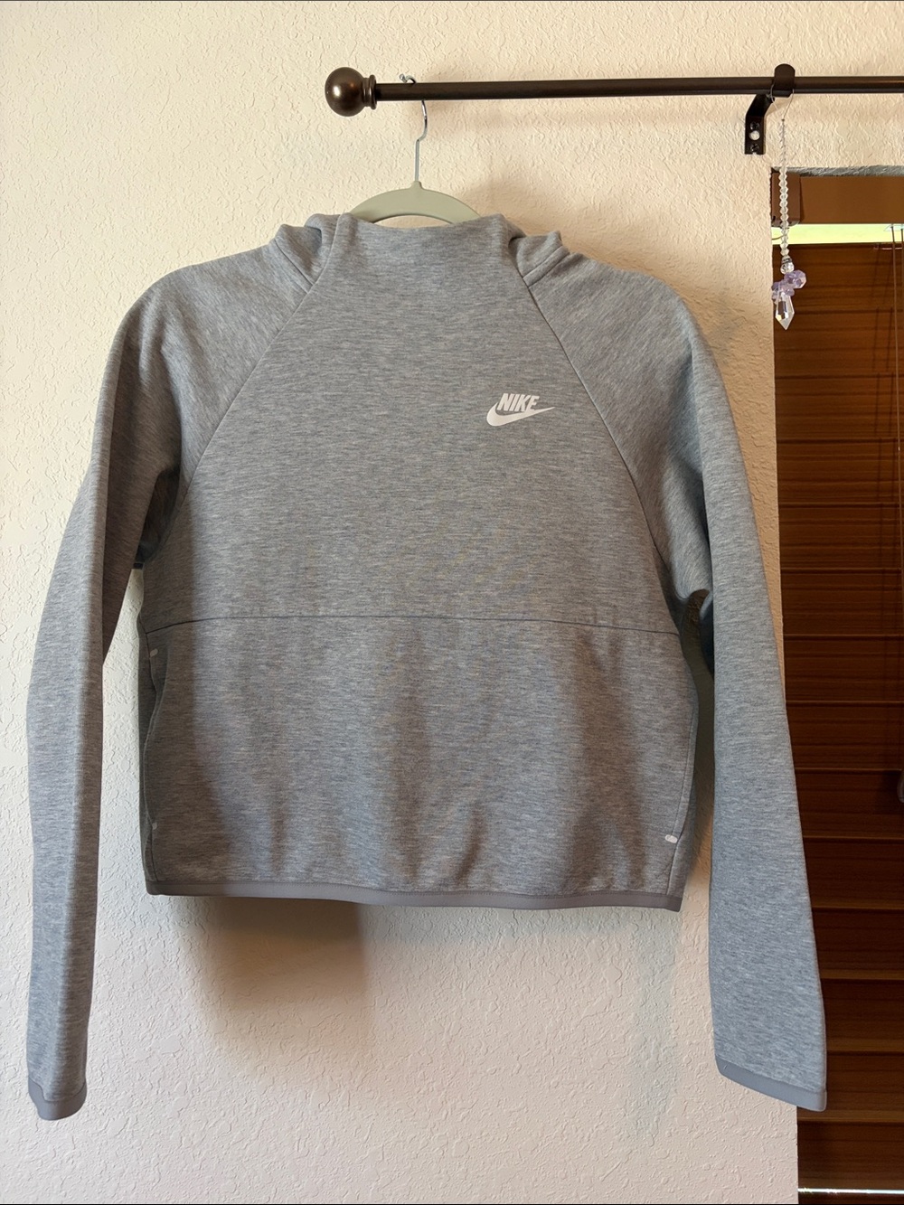 Nike Sportswear Tech Fleece Pullover Cropped Gray Hoodie
